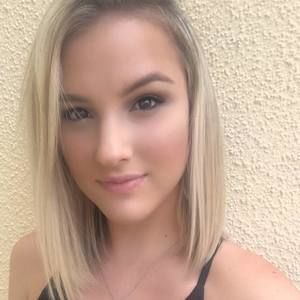 Meet your Posher, Kendra